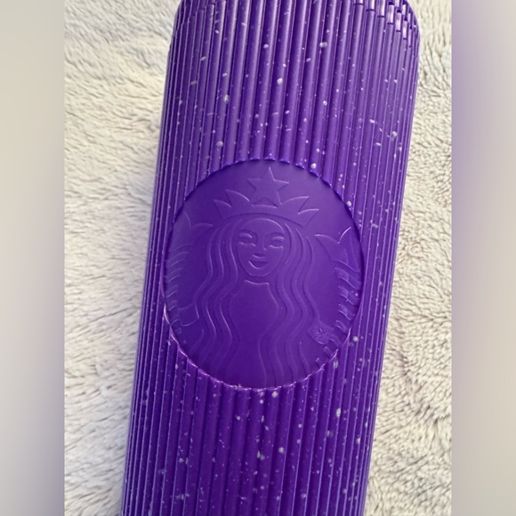 ❌SOLD❌ STARBUCKS HALLOWEEN 2024 TUMBLER KEYCHAIN BUNDLE PURPLE GLOW BLACK SLIME - Picture 12 of 14